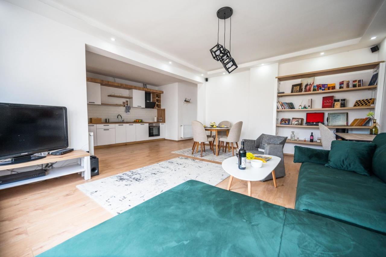 Spacious And Bright 2Bdr Apartment In The Old Town Saraievo Exterior foto